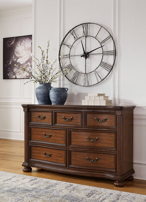 Lavinton - Dresser - Brown